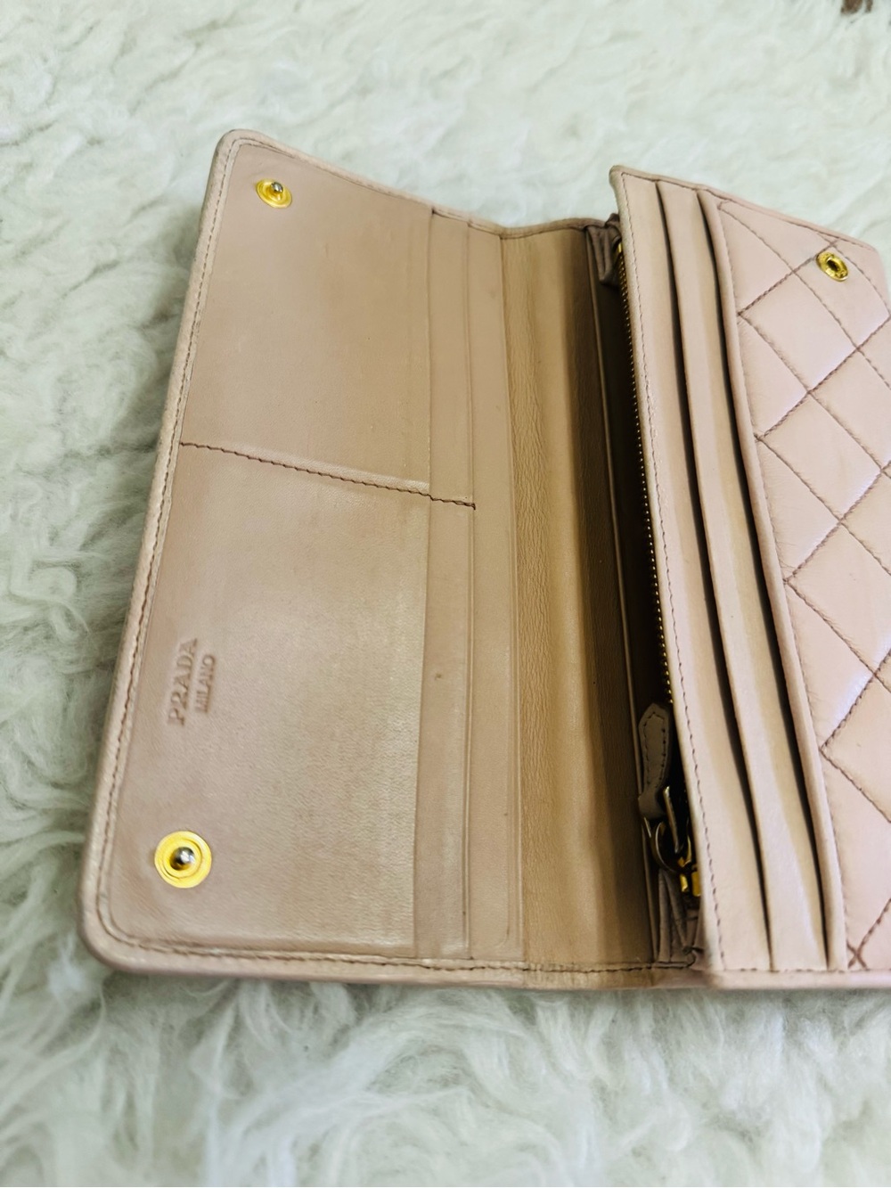 Prada Quilted Bow Leather Wallet - Light Pink with Gold Logo - Picture 9 of 11